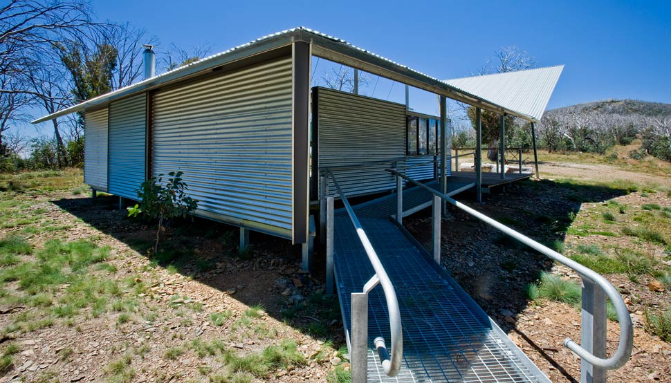 The Mt Franklin Visitors Shelter, with its environment-engaging exploded form, is anything but a typical bush hut.