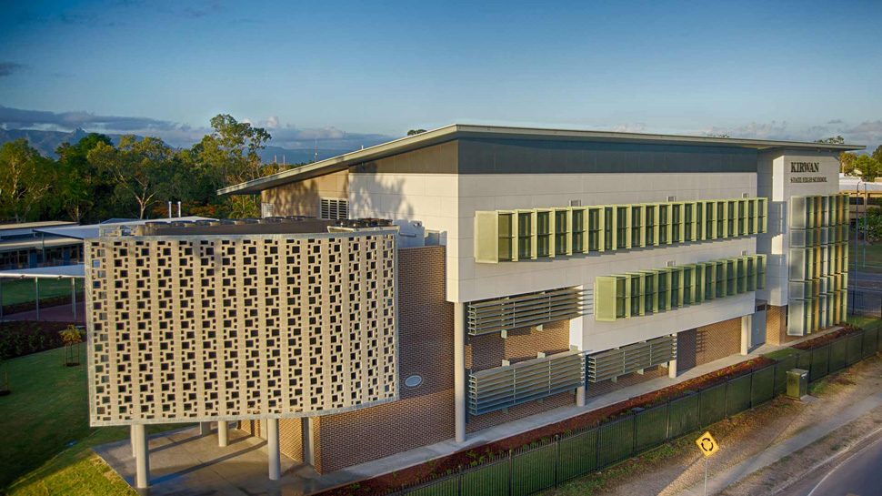 BlueScope COLORBOND® steel has played a prominent role as cladding for Kirwan State High School’s new building, which provides a new visual identity and strong street presence for the school.