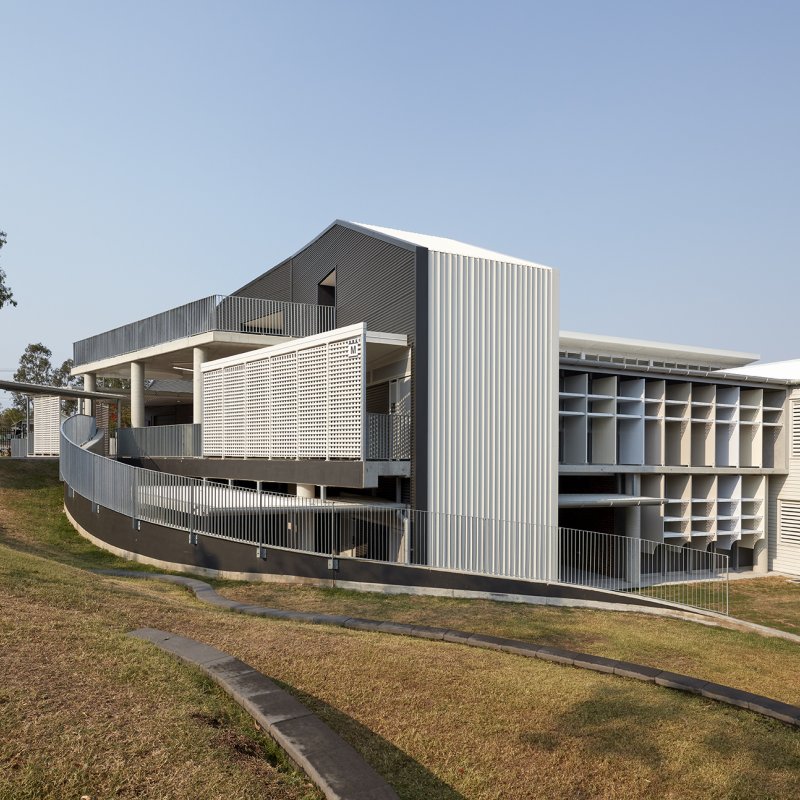 Goodna State School, Queensland - using Lysaght's LONGLINE 305®, WEATHERLINE® and CUSTOM ORB® cladding, all made from COLORBOND® steel.