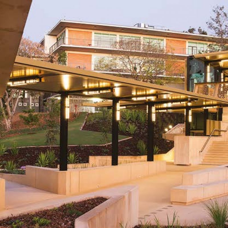 Queensland Uni adds golden touch to walkway 