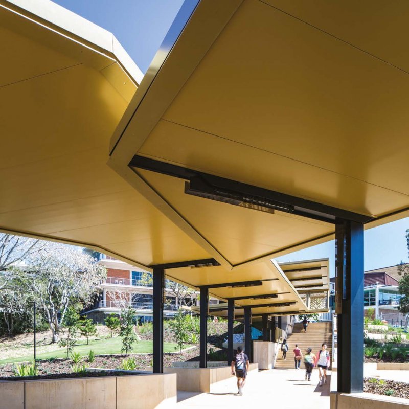 Queensland Uni adds golden touch to walkway 