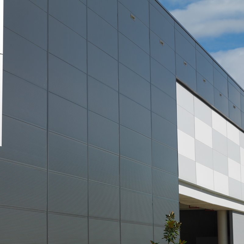 Narellan Town Centre close up of MetecnoInspire Satinline profile on the facade