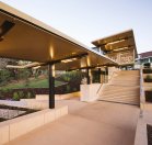 Queensland Uni adds golden touch to walkway 